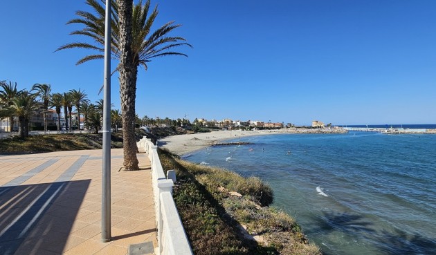 Resale - Apartment Penthouse -
Torre de la Horadada - Playa