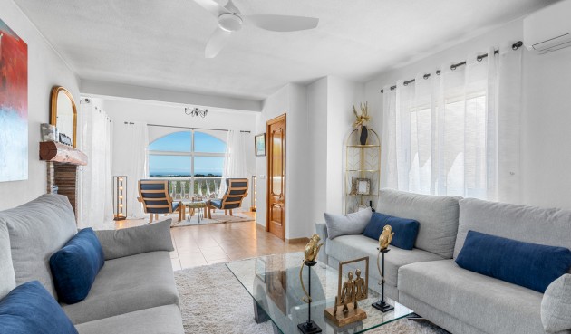 Resale - Villa -
Pinar de Campoverde - Costa Blanca