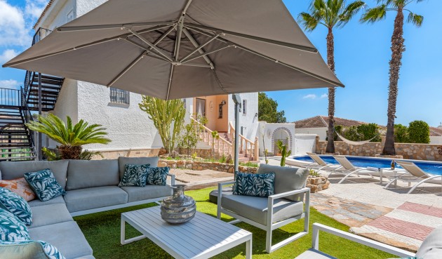Resale - Villa -
Pinar de Campoverde - Costa Blanca