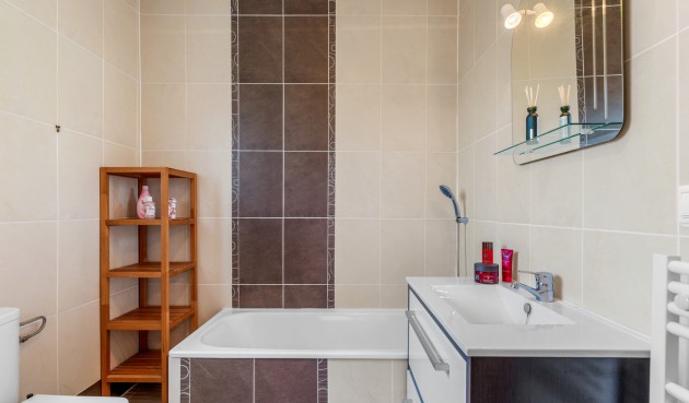 Resale - Villa -
Pinar de Campoverde - Costa Blanca