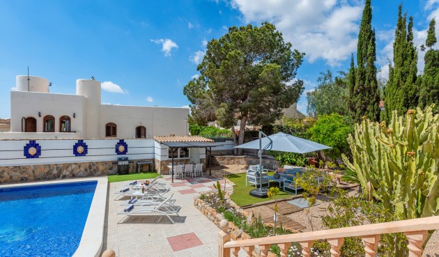 Resale - Villa -
Pinar de Campoverde - Costa Blanca