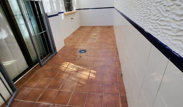 Resale - Town House -
San Miguel de Salinas - Inland