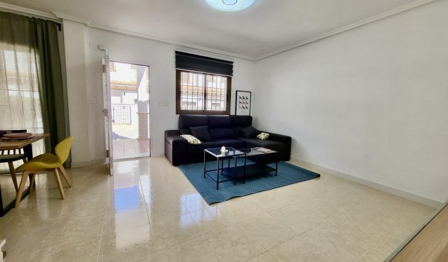 Resale - Town House -
San Miguel de Salinas - Inland