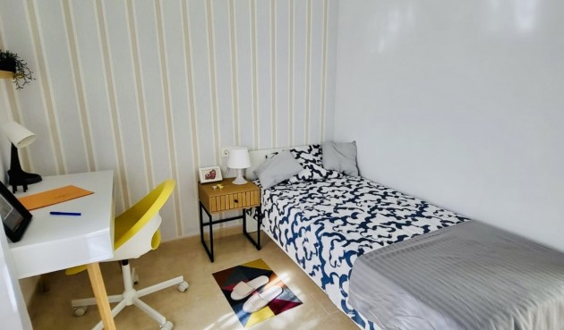 Resale - Town House -
San Miguel de Salinas - Inland