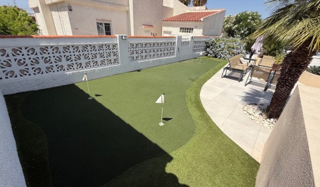 Resale - Villa -
Torrevieja - Costa Blanca