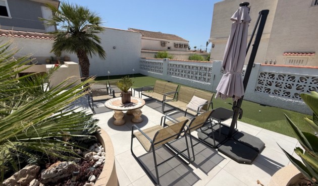 Resale - Villa -
Torrevieja - Costa Blanca