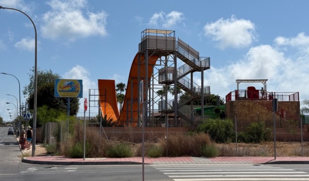 Resale - Villa -
Torrevieja - Costa Blanca