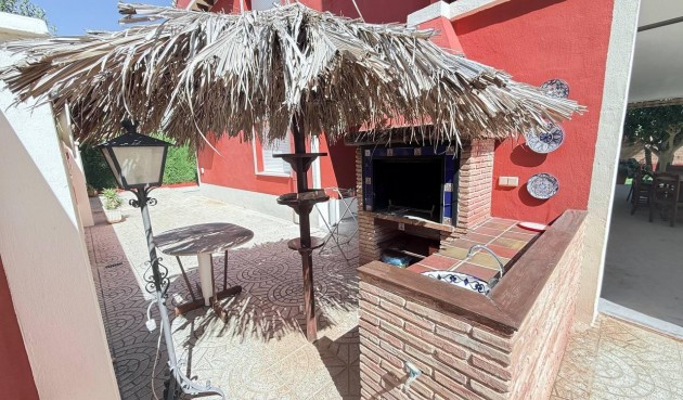 Resale - Villa -
Campoamor