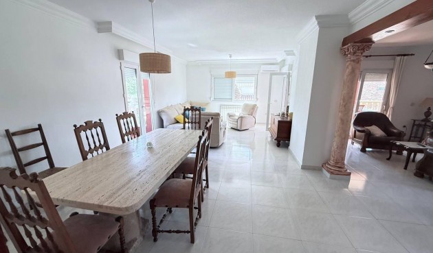 Resale - Villa -
Campoamor