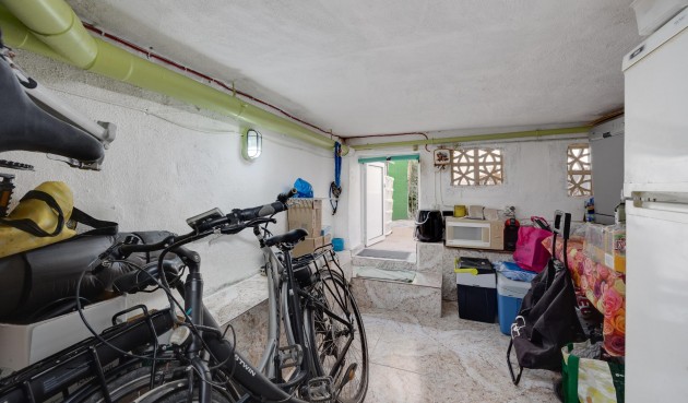 Reventa - Bungalow -
Torrevieja - aguas nuevas