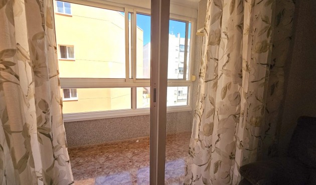 Resale - Apartment -
Torrevieja - Costa Blanca