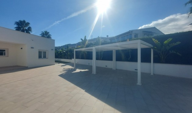 Återförsäljning - Villa -
Albir - Costa Blanca