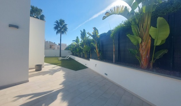 Återförsäljning - Villa -
Albir - Costa Blanca