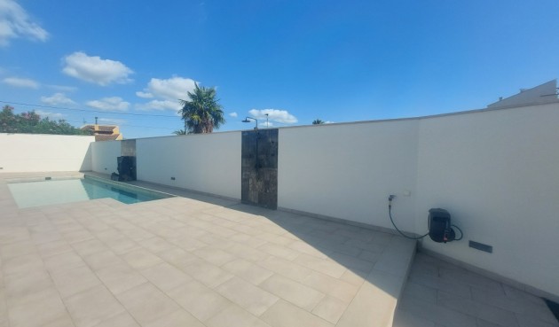Återförsäljning - Villa -
Albir - Costa Blanca