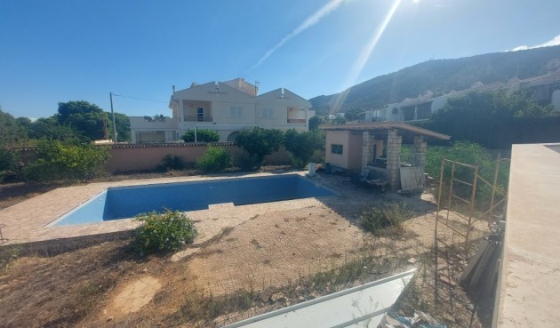 Återförsäljning - Villa -
Albir - Costa Blanca