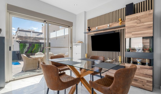 Reventa - Villa -
Orihuela Costa - Costa Blanca