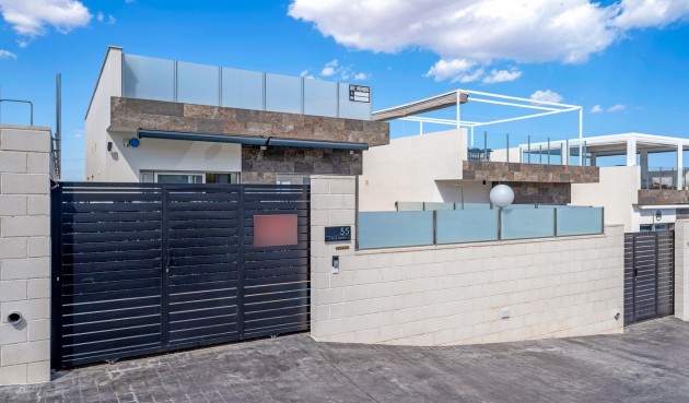 Reventa - Villa -
Orihuela Costa - Costa Blanca