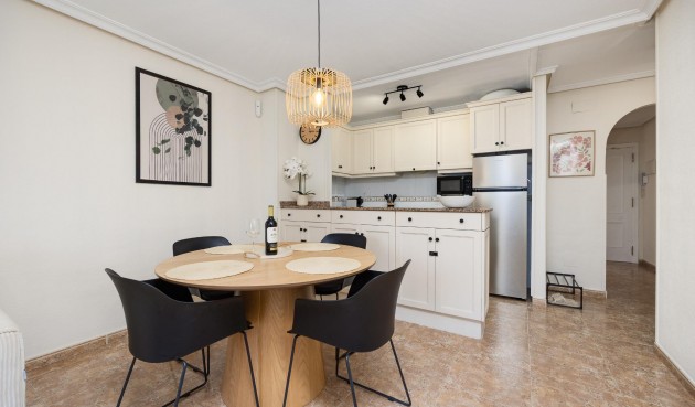 Återförsäljning - Apartment -
Torrevieja - Centro