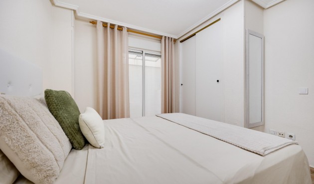 Återförsäljning - Apartment -
Torrevieja - Centro
