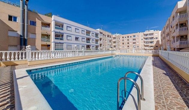 Återförsäljning - Apartment -
Torrevieja - Centro