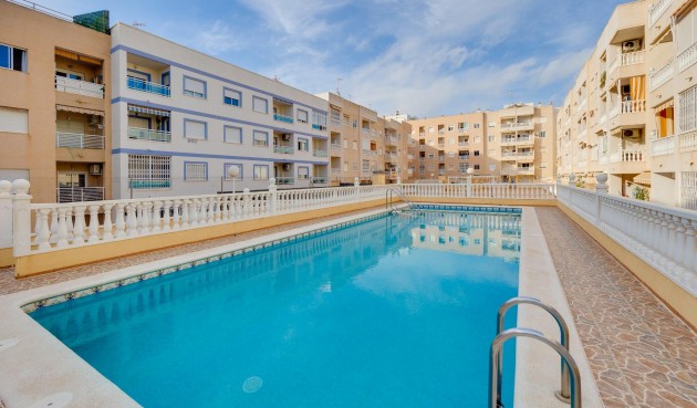 Återförsäljning - Apartment -
Torrevieja - Centro