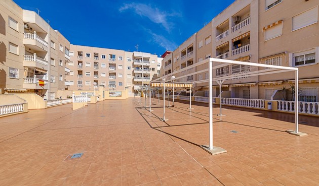 Återförsäljning - Apartment -
Torrevieja - Centro