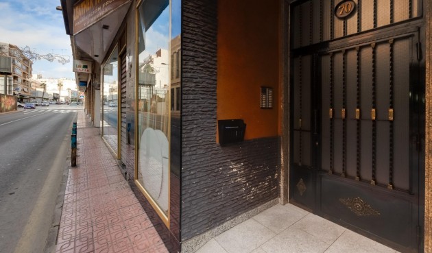 Återförsäljning - Apartment -
Torrevieja - Centro