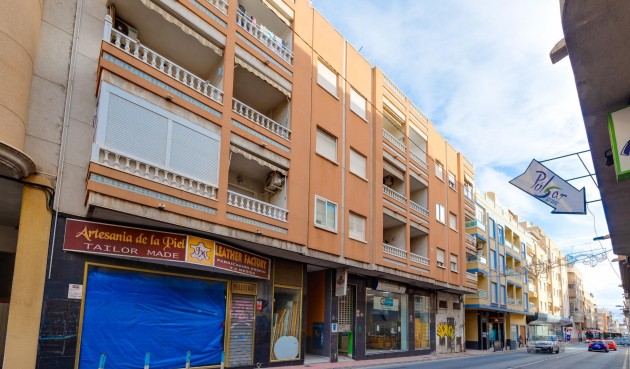 Återförsäljning - Apartment -
Torrevieja - Centro