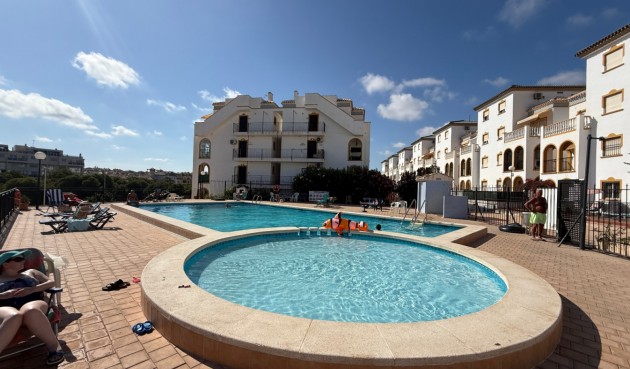 Brukt - Apartment -
Orihuela - Inland