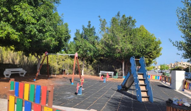 Återförsäljning - Town House -
Orihuela Costa - Playa Flamenca