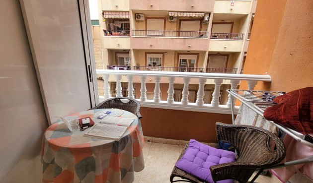 Återförsäljning - Apartment -
Torrevieja - Centro