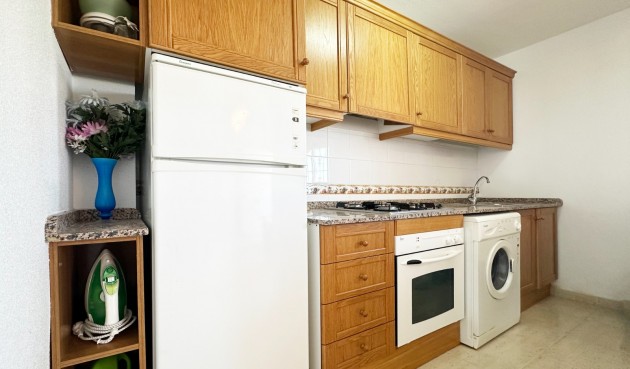 Resale - Bungalow -
San Miguel de Salinas - Inland