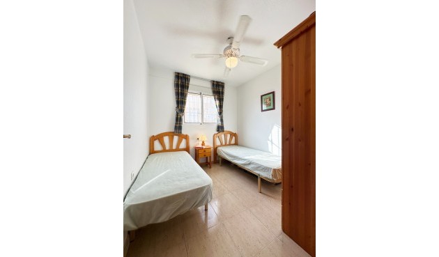 Resale - Bungalow -
San Miguel de Salinas - Inland