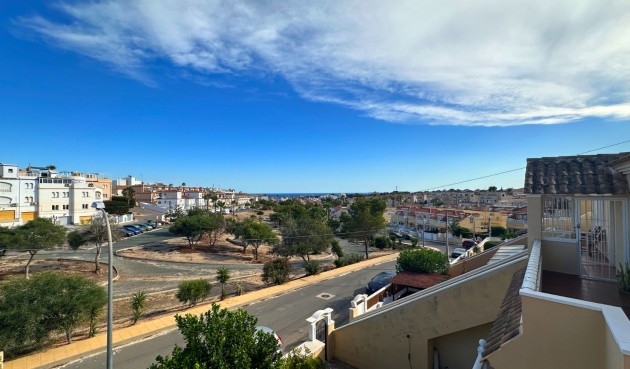 Resale - Bungalow -
San Miguel de Salinas - Inland