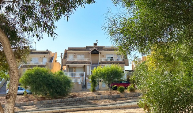 Resale - Bungalow -
San Miguel de Salinas - Inland