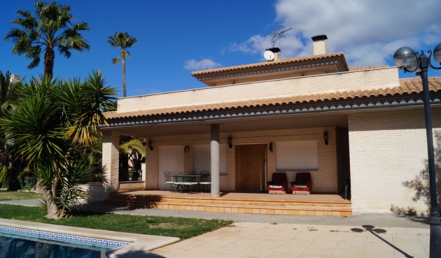 Resale - Villa -
Elda - Inland