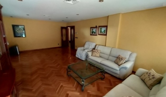 Resale - Villa -
Elda - Inland