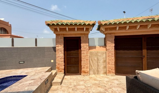 Brukt - Villa -
Torrevieja - Los Frutales