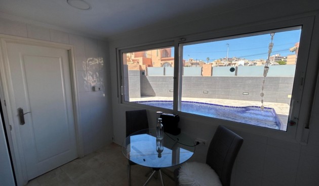 Brukt - Villa -
Torrevieja - Los Frutales