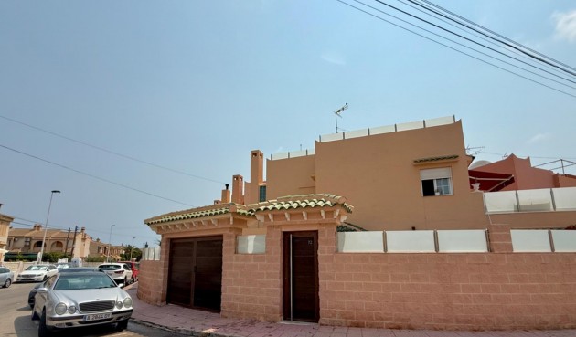 Brukt - Villa -
Torrevieja - Los Frutales