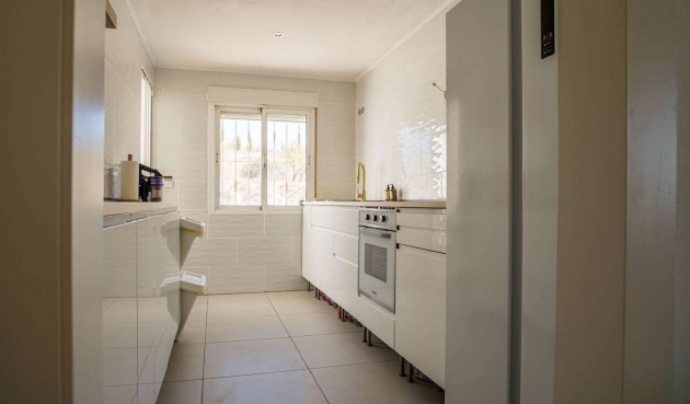 Resale - Villa -
Pinoso - Inland
