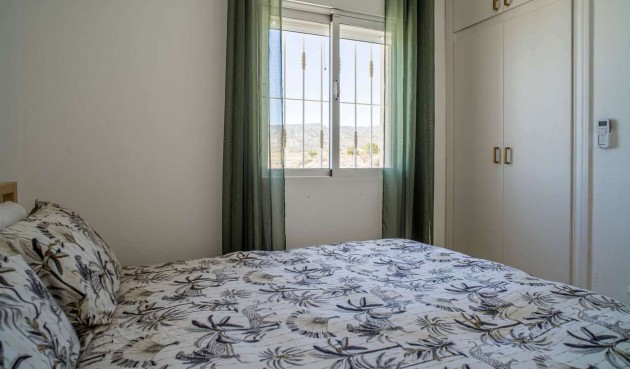 Resale - Villa -
Pinoso - Inland