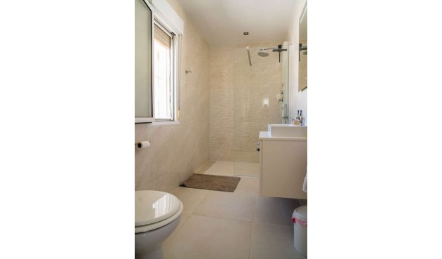 Resale - Villa -
Pinoso - Inland