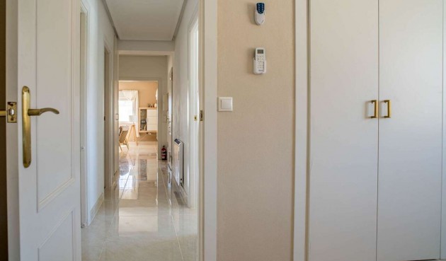 Resale - Villa -
Pinoso - Inland