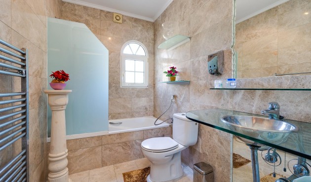 Återförsäljning - Villa -
Orihuela Costa - Costa Blanca