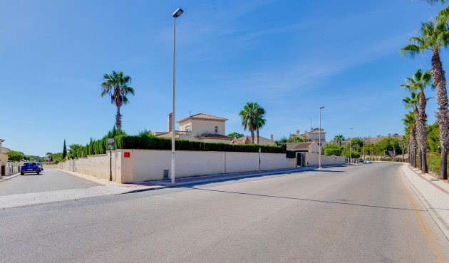 Återförsäljning - Villa -
Orihuela Costa - Costa Blanca