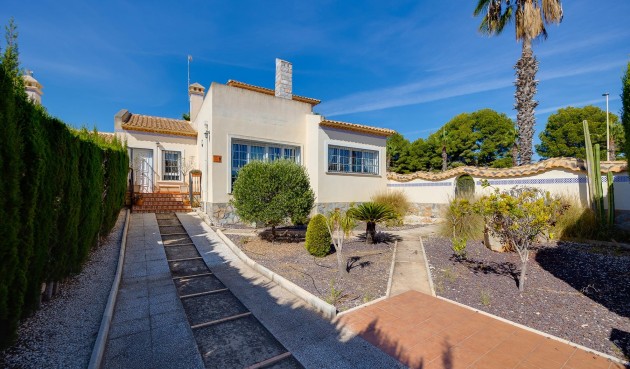 Återförsäljning - Villa -
Orihuela Costa - Costa Blanca