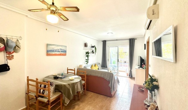 Resale - Apartment -
Torrevieja - Playa del Cura
