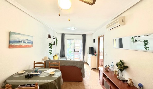 Resale - Apartment -
Torrevieja - Playa del Cura