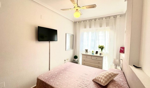 Resale - Apartment -
Torrevieja - Playa del Cura